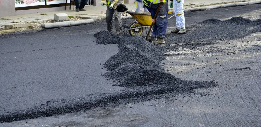 How Weather Conditions Affect Blacktop Driveway Repairs Mt. Juliet, TN