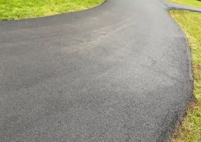Reliable Asphalt Sealcoating
